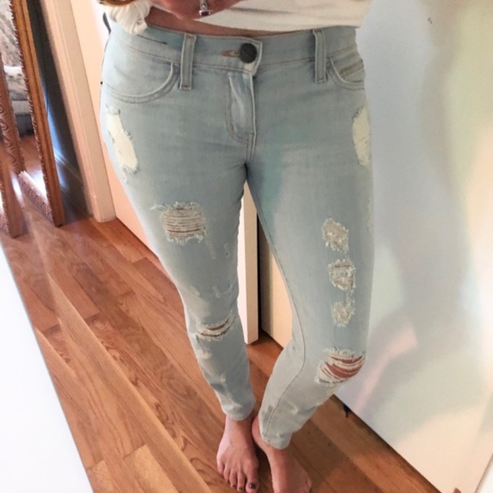 Current/Elliot Stiletto Light Wash Shredded Jeans